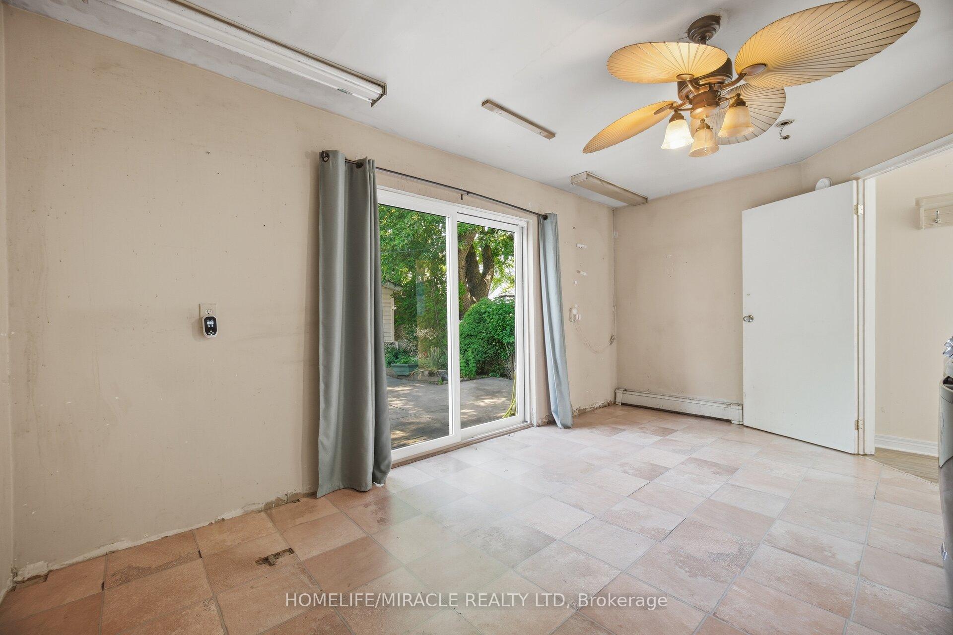 Photo 31 of 25 Hope Avenue, Hamilton, Crown Point — HOMEH