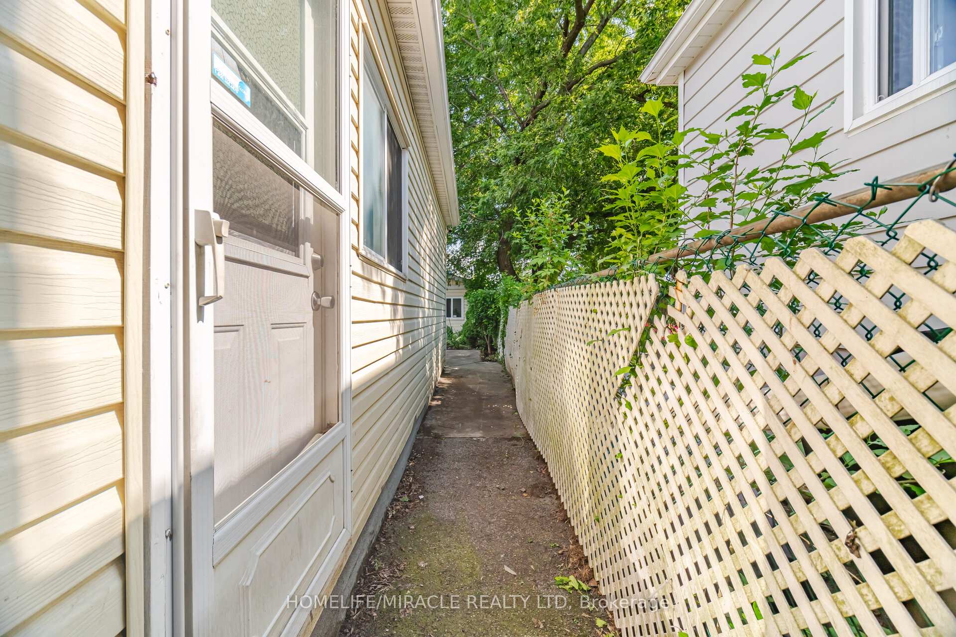Photo 32 of 25 Hope Avenue, Hamilton, Crown Point — HOMEH