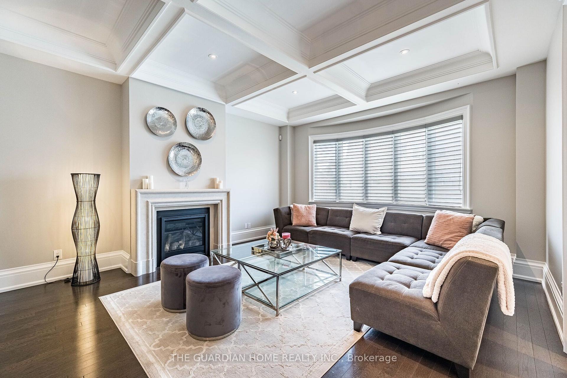 Photo 14 of 30 Tiburon Trail, Vaughan, Kleinburg — HOMEH