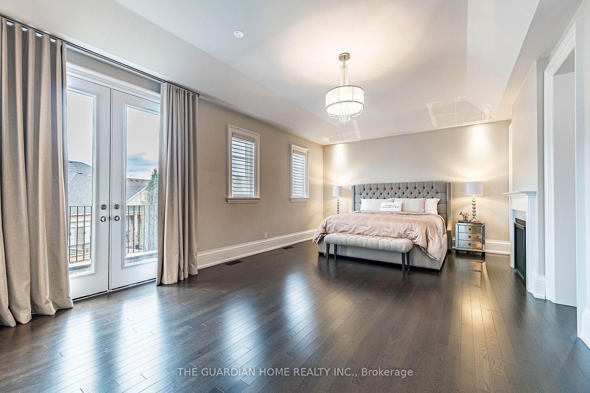Photo 17 of 30 Tiburon Trail, Vaughan, Kleinburg — HOMEH