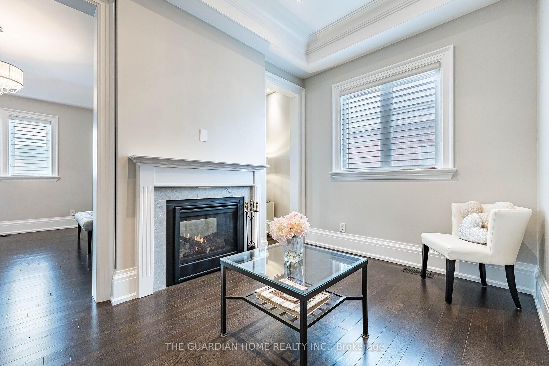 Photo 21 of 30 Tiburon Trail, Vaughan, Kleinburg — HOMEH