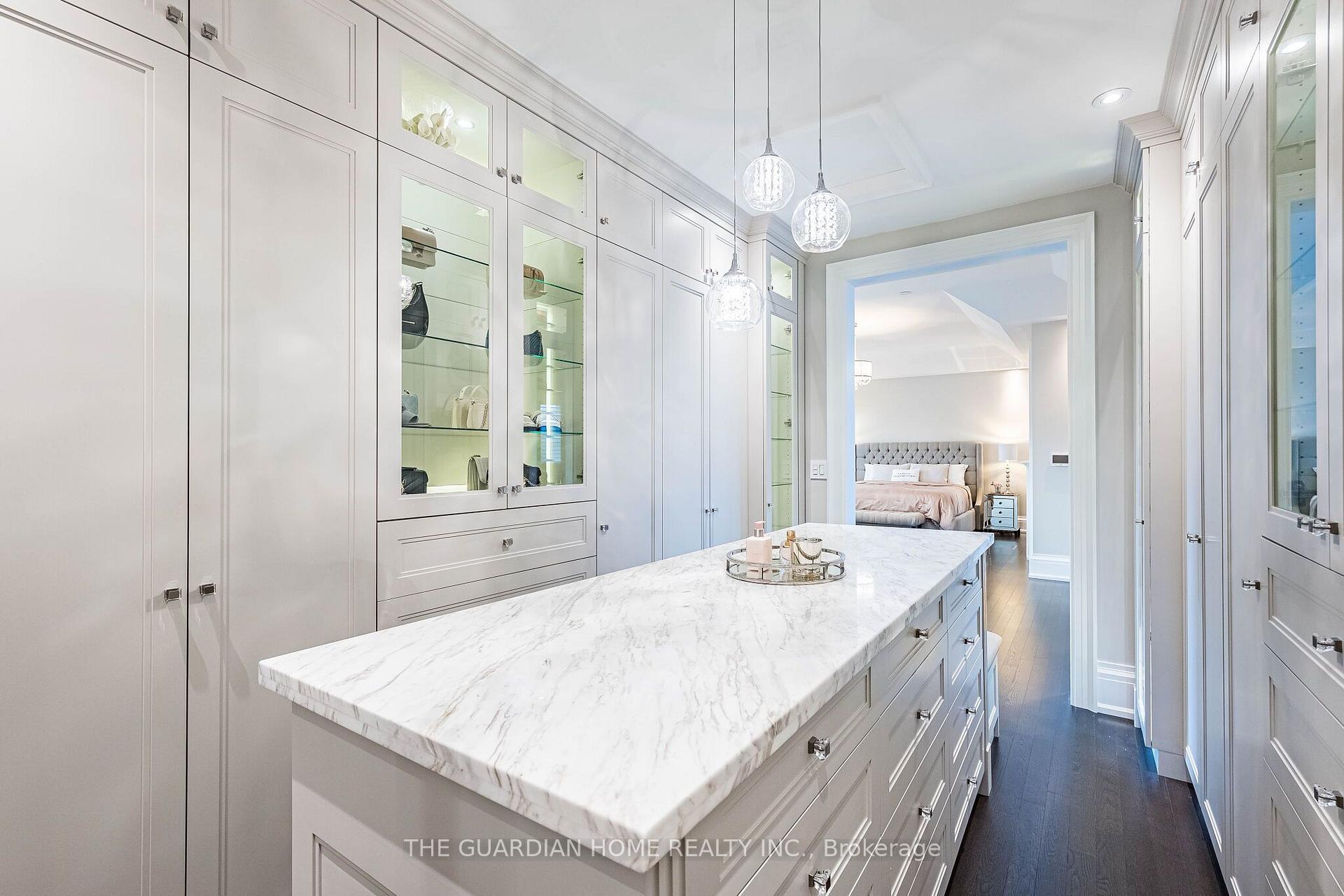 Photo 23 of 30 Tiburon Trail, Vaughan, Kleinburg — HOMEH