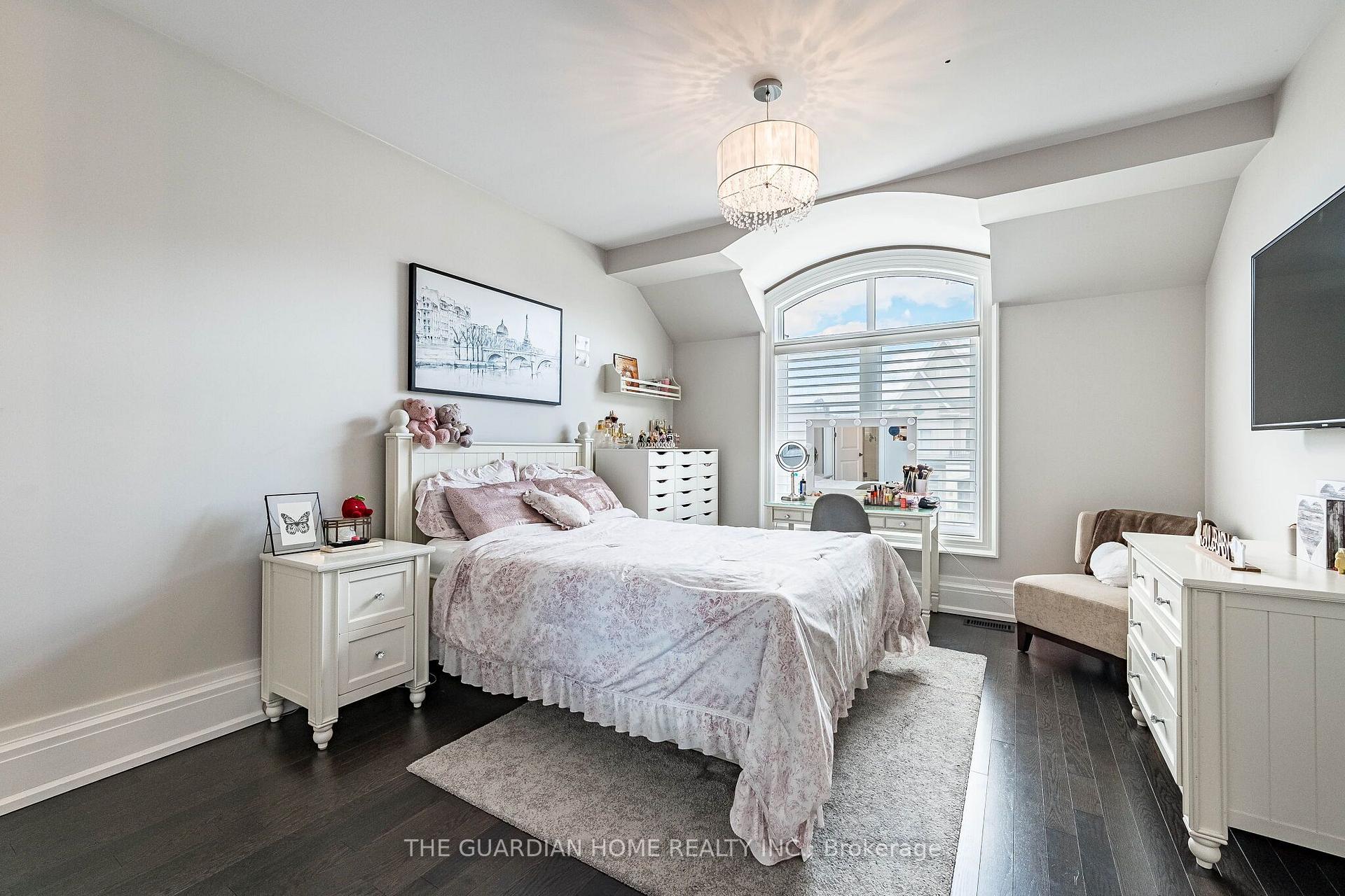Photo 31 of 30 Tiburon Trail, Vaughan, Kleinburg — HOMEH
