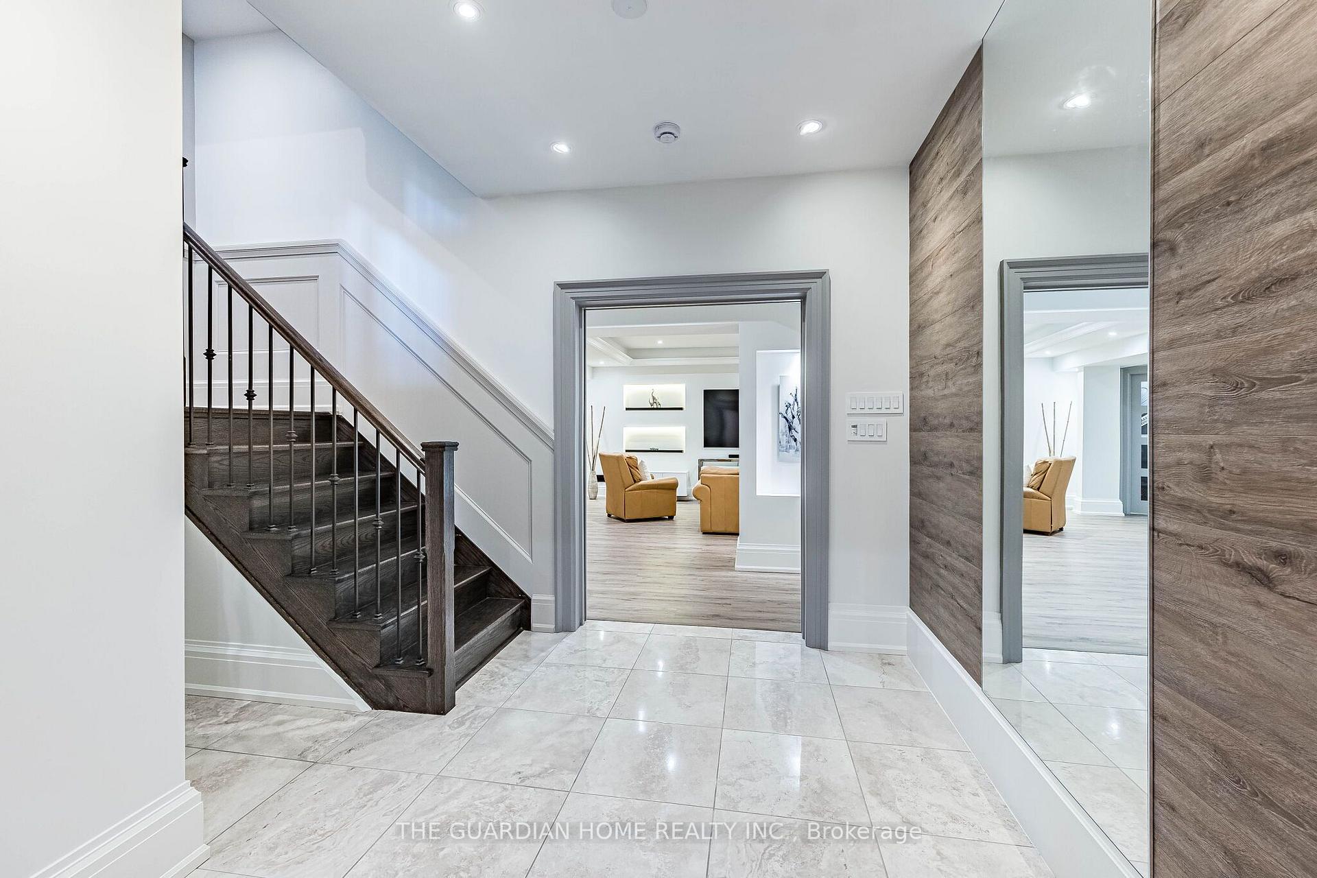 Photo 39 of 30 Tiburon Trail, Vaughan, Kleinburg — HOMEH