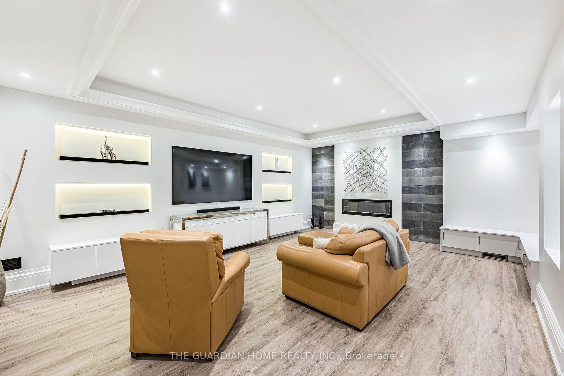 Photo 40 of 30 Tiburon Trail, Vaughan, Kleinburg — HOMEH