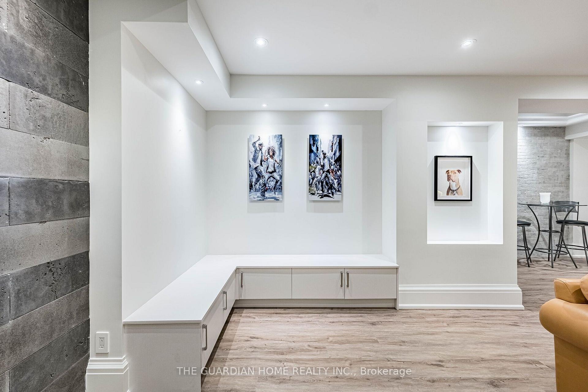 Photo 41 of 30 Tiburon Trail, Vaughan, Kleinburg — HOMEH