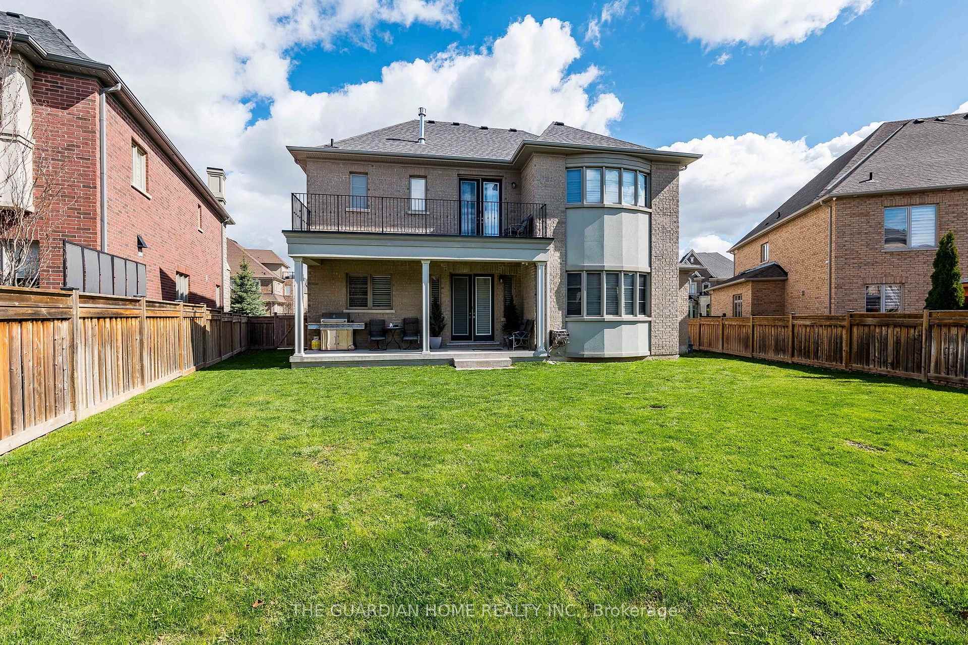 Photo 49 of 30 Tiburon Trail, Vaughan, Kleinburg — HOMEH