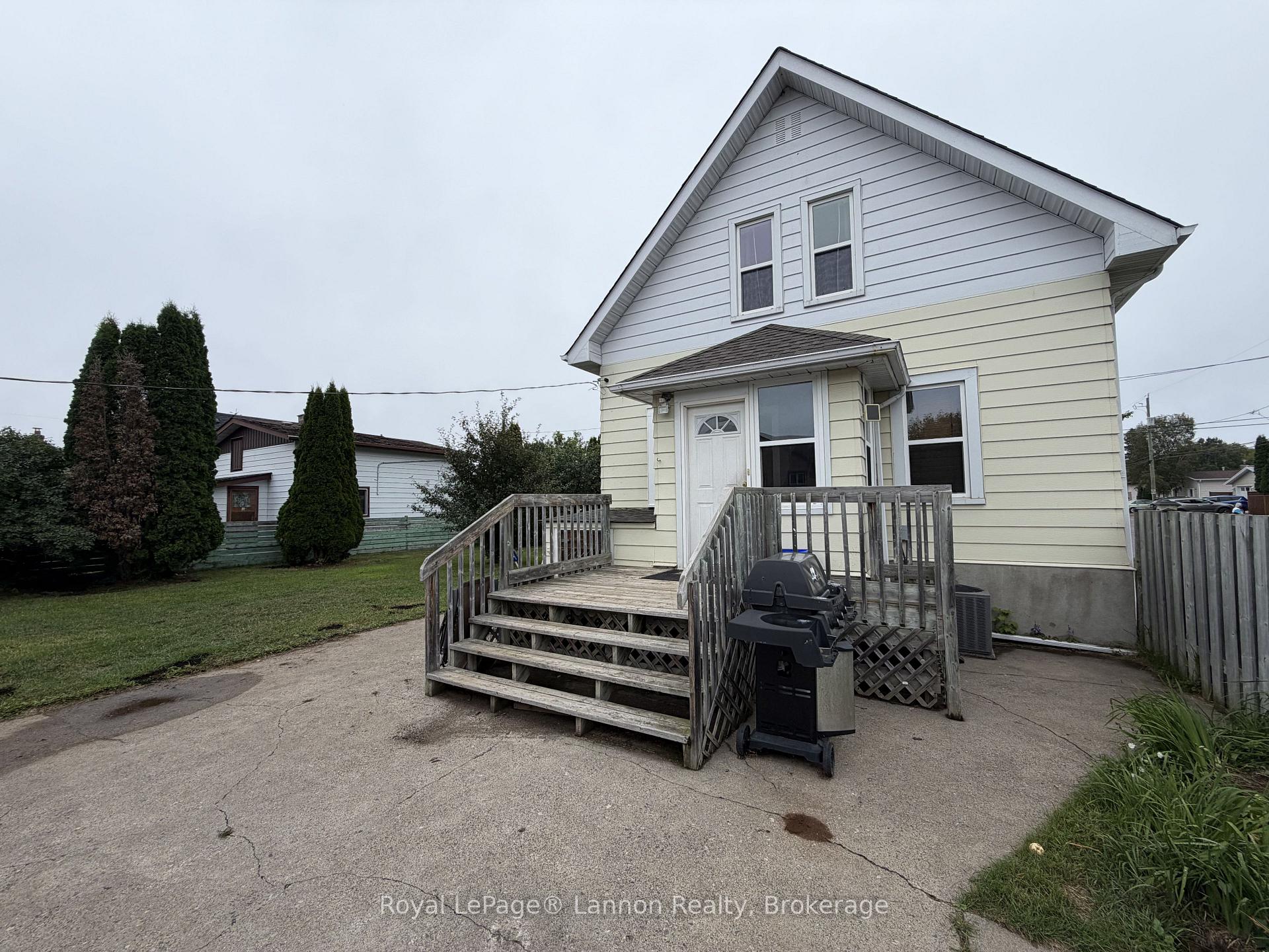 Photo 1 of 279 Dewe Avenue, Thunder Bay, Current River — HOMEH