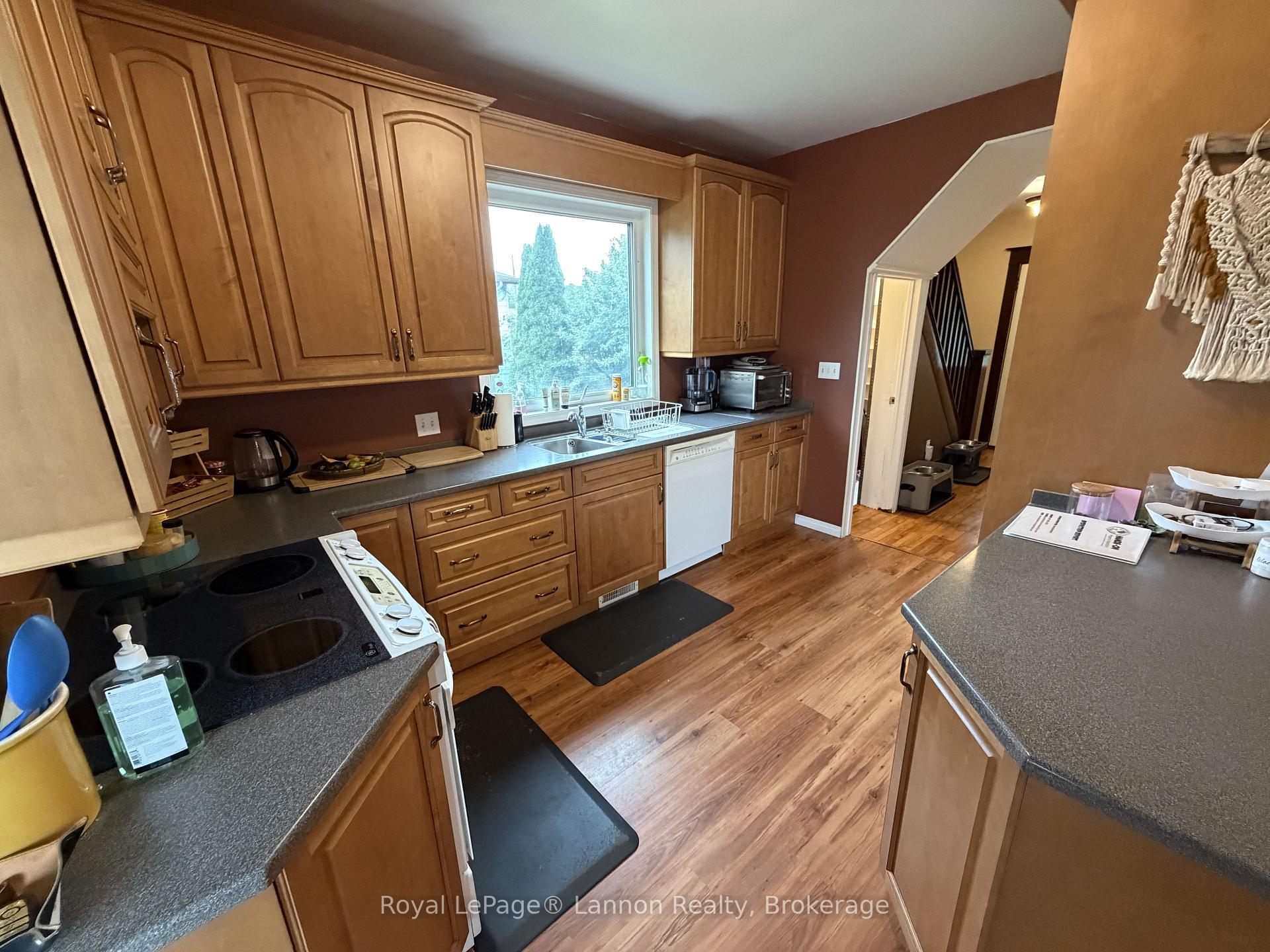 Photo 5 of 279 Dewe Avenue, Thunder Bay, Current River — HOMEH