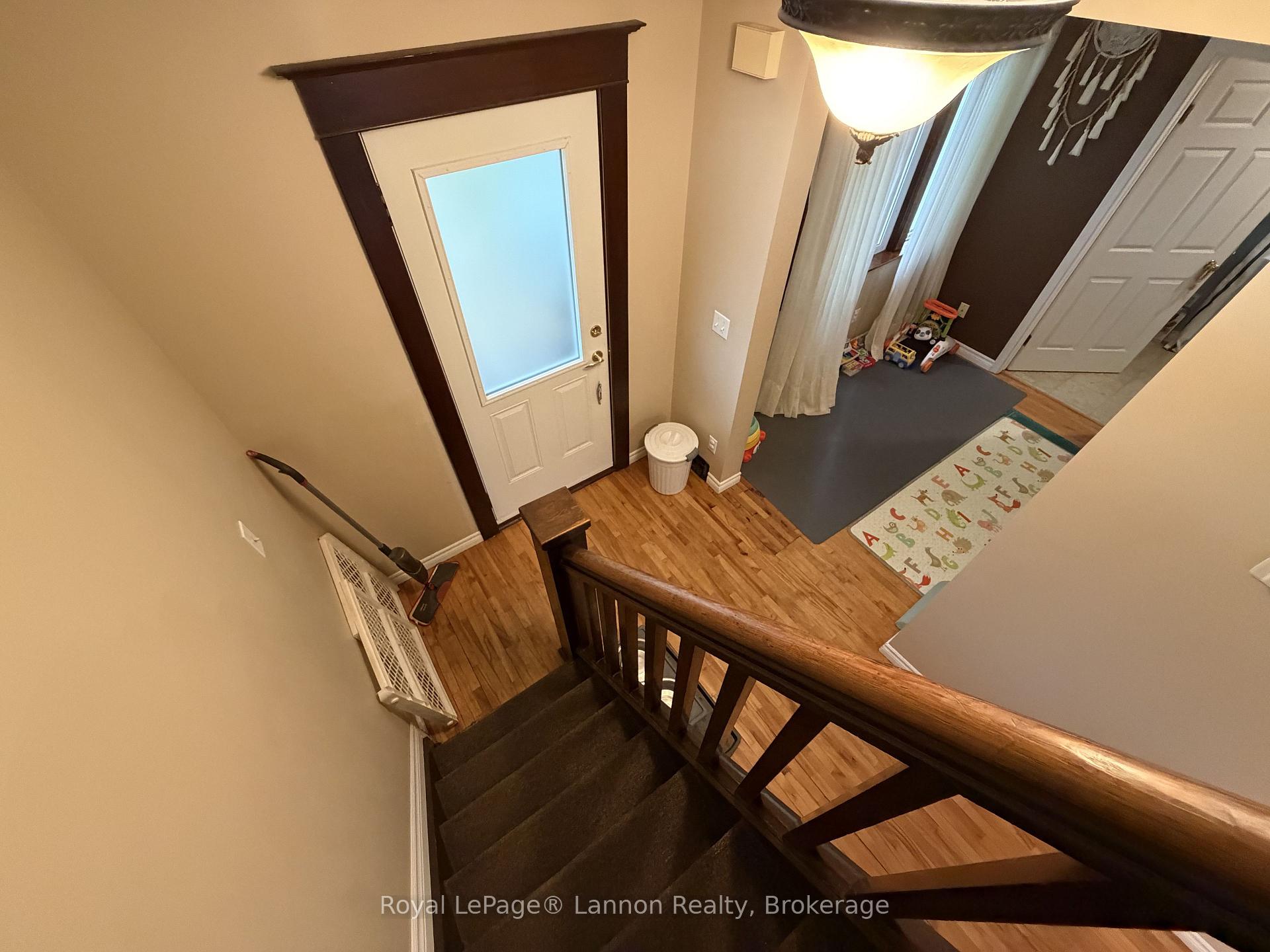 Photo 17 of 279 Dewe Avenue, Thunder Bay, Current River — HOMEH