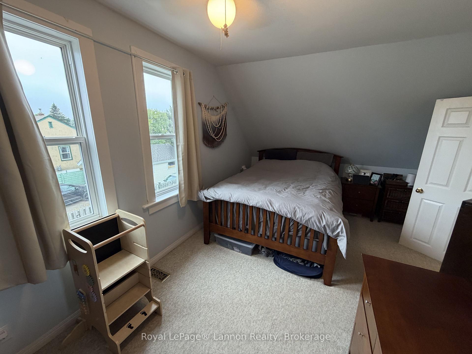 Photo 21 of 279 Dewe Avenue, Thunder Bay, Current River — HOMEH