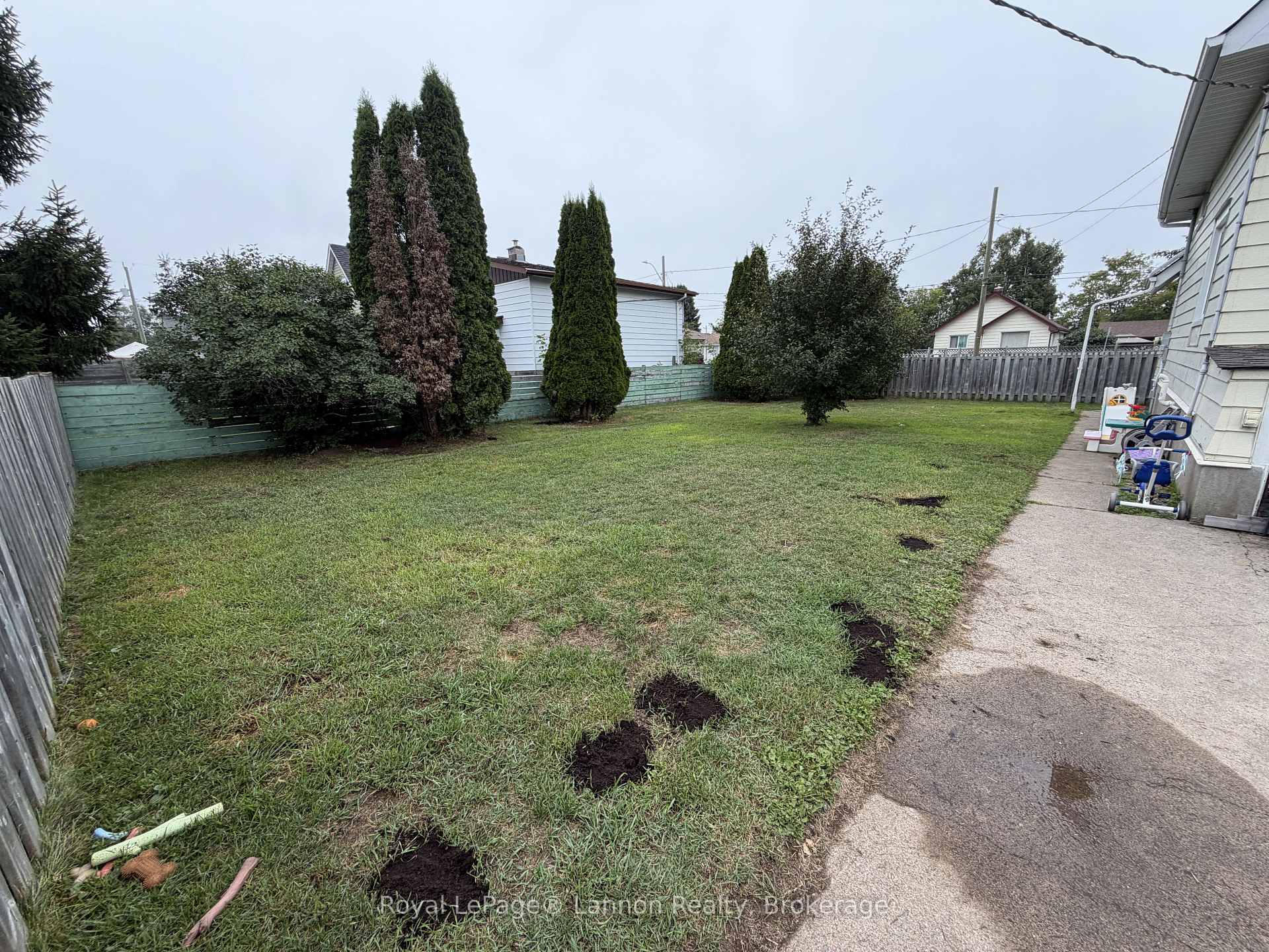 Photo 36 of 279 Dewe Avenue, Thunder Bay, Current River — HOMEH