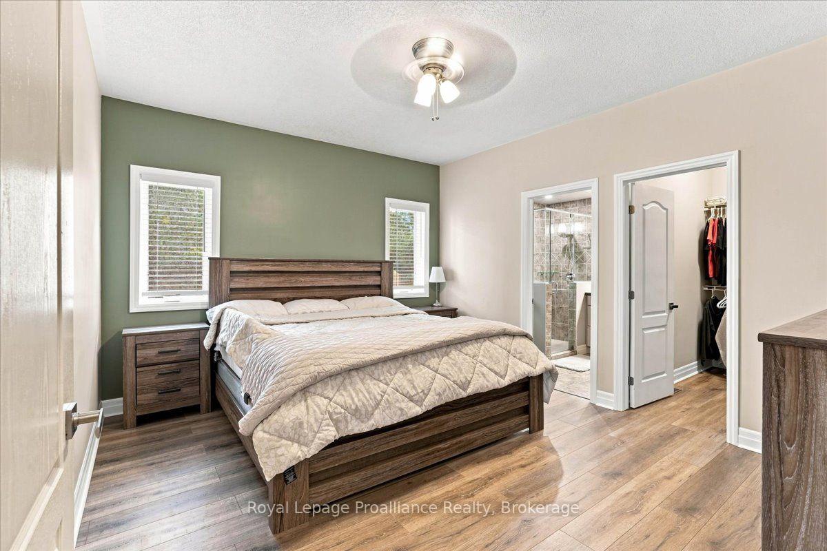 Photo 17 of 54 Cavendish Drive, Belleville, Thurlow Ward — HOMEH