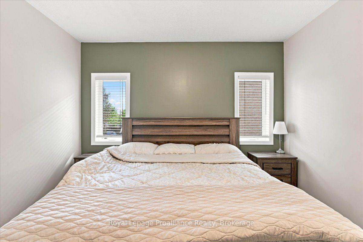 Photo 18 of 54 Cavendish Drive, Belleville, Thurlow Ward — HOMEH