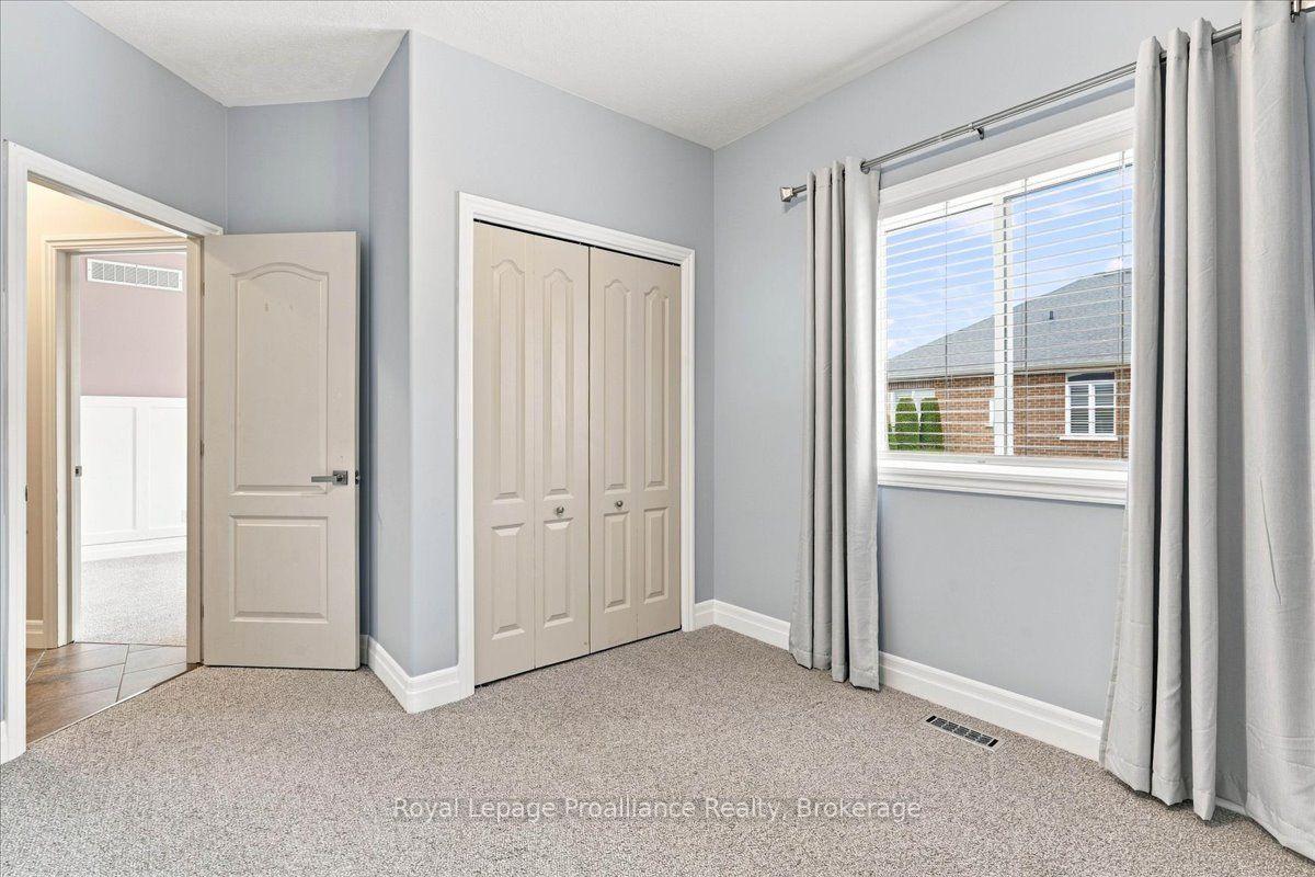 Photo 23 of 54 Cavendish Drive, Belleville, Thurlow Ward — HOMEH