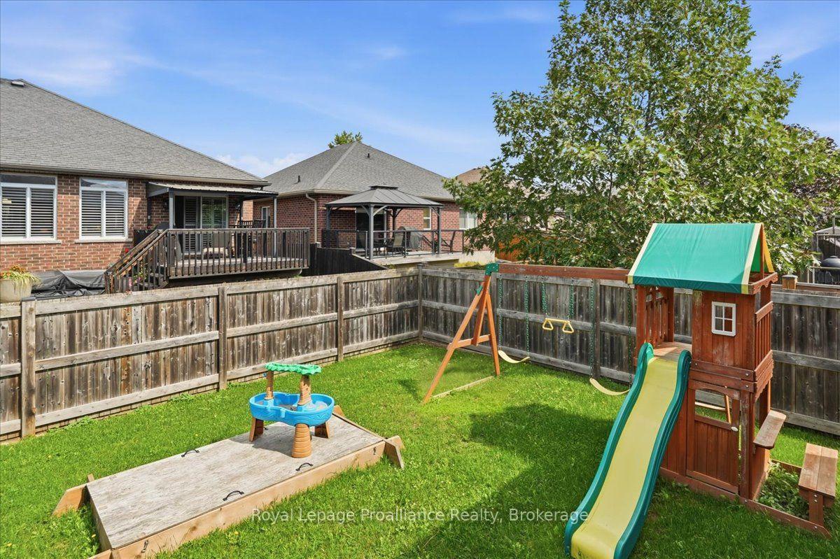Photo 44 of 54 Cavendish Drive, Belleville, Thurlow Ward — HOMEH