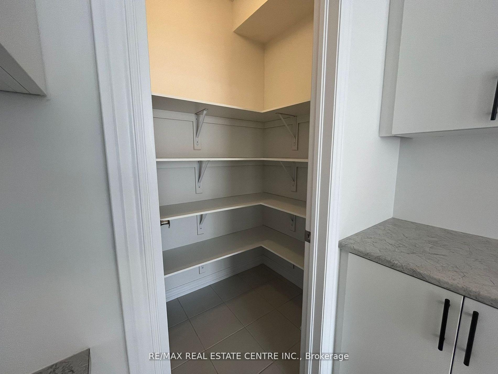 Photo 14 of 287 Rea Drive, Centre Wellington, Fergus — HOMEH