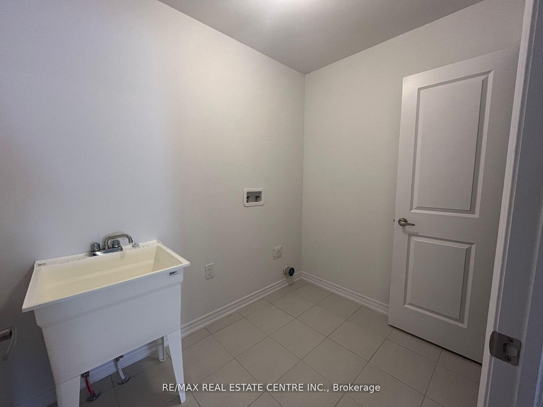 Photo 17 of 287 Rea Drive, Centre Wellington, Fergus — HOMEH