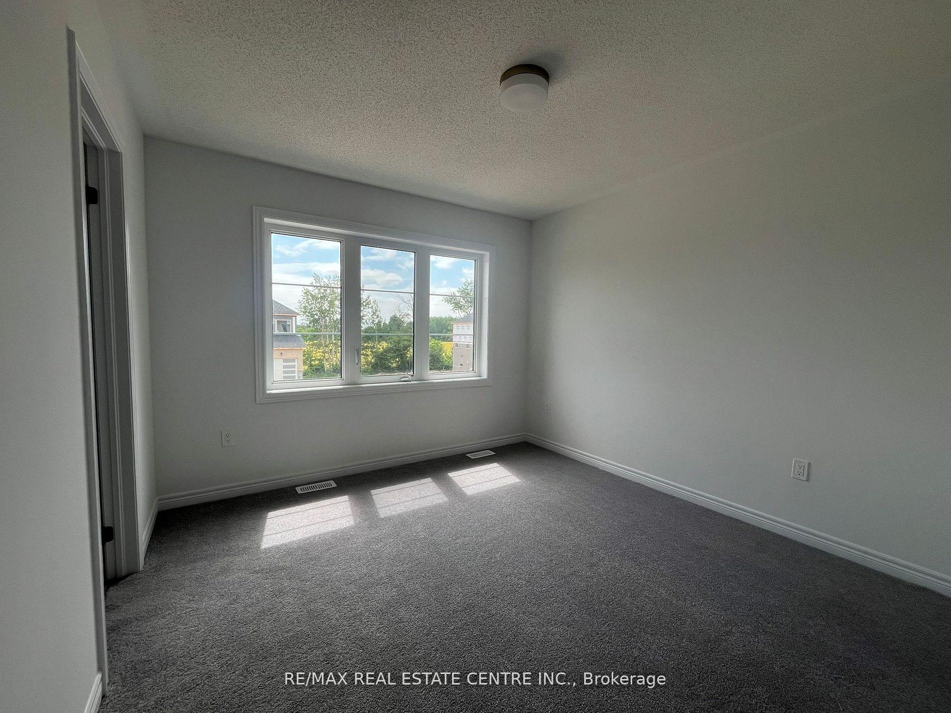 Photo 18 of 287 Rea Drive, Centre Wellington, Fergus — HOMEH