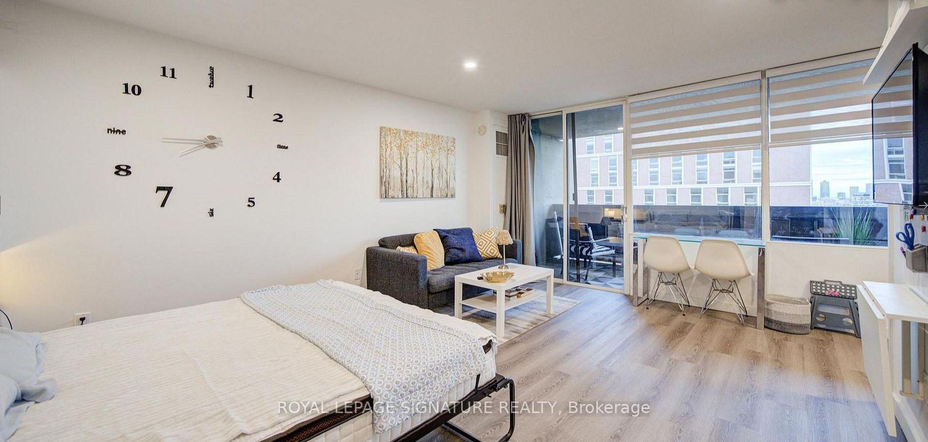 Photo 1 of Unit 1605, 720 Spadina Avenue, Toronto, University — HOMEH