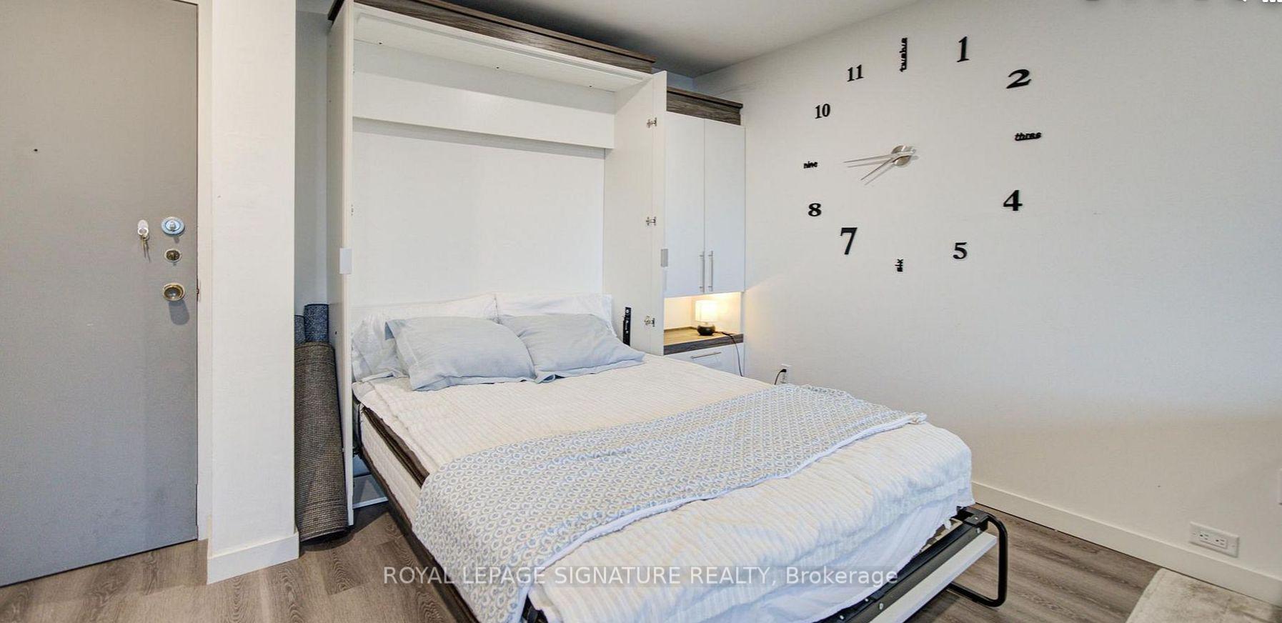 Photo 2 of Unit 1605, 720 Spadina Avenue, Toronto, University — HOMEH