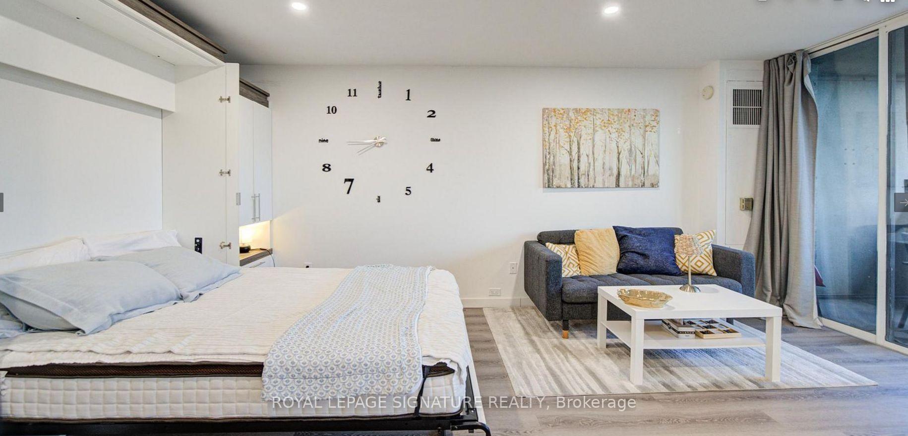 Photo 3 of Unit 1605, 720 Spadina Avenue, Toronto, University — HOMEH