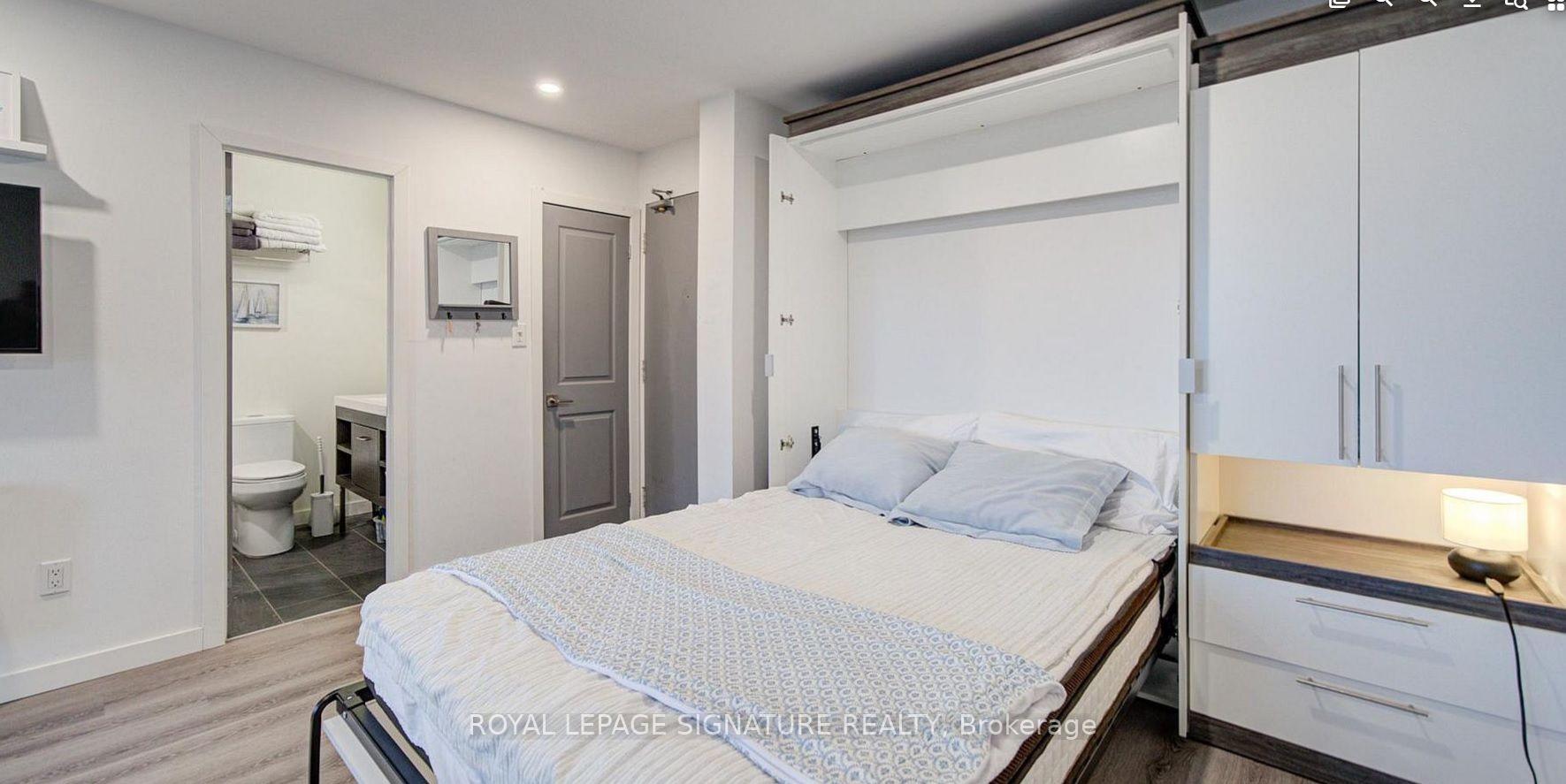 Photo 4 of Unit 1605, 720 Spadina Avenue, Toronto, University — HOMEH