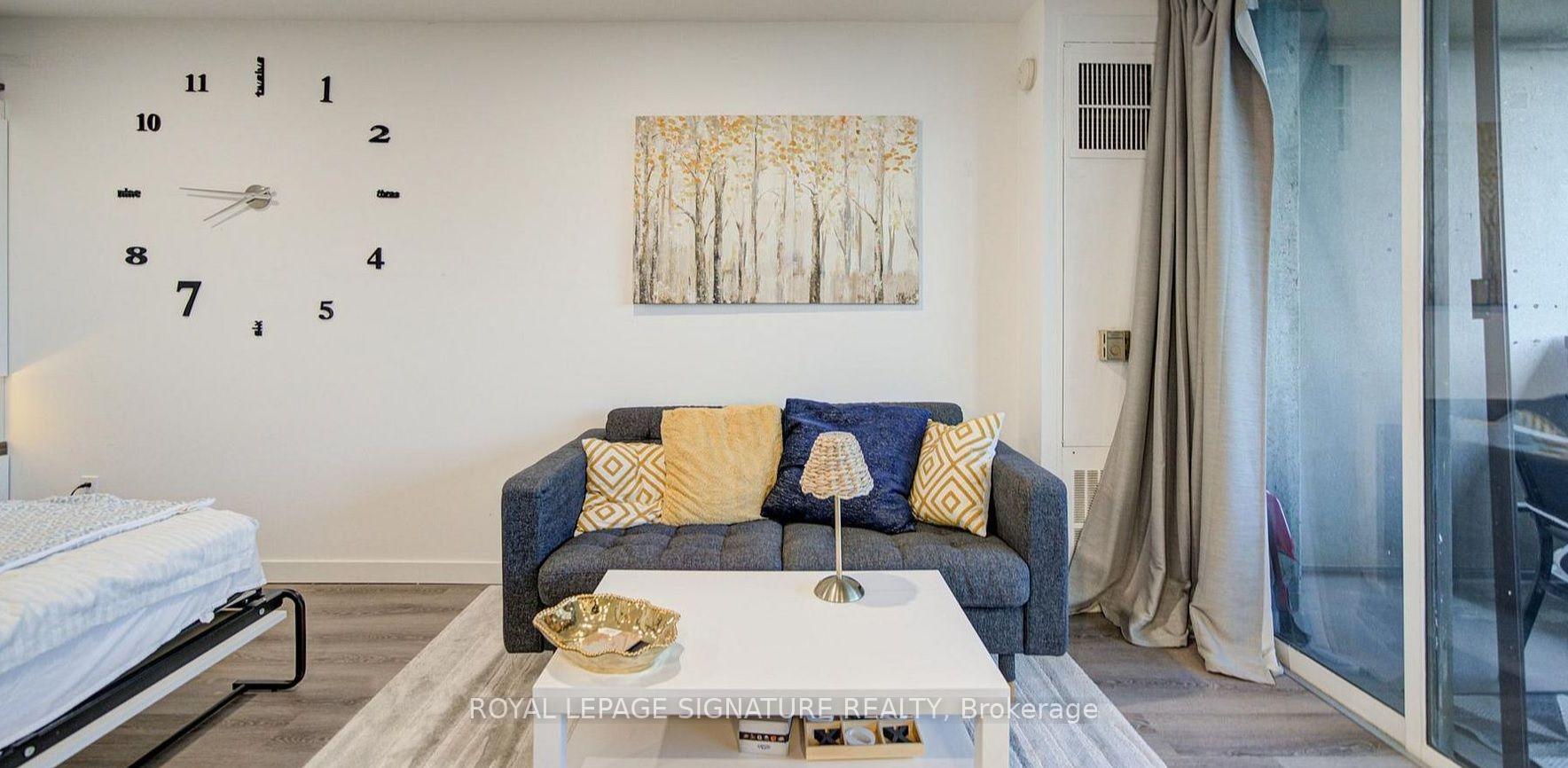 Photo 8 of Unit 1605, 720 Spadina Avenue, Toronto, University — HOMEH