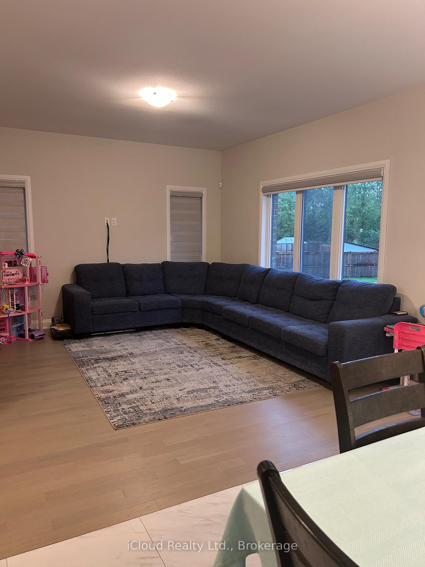 Photo 2 of Unit Upper, 9306 White Oak Avenue, Niagara Falls, Lyons Creek — HOMEH