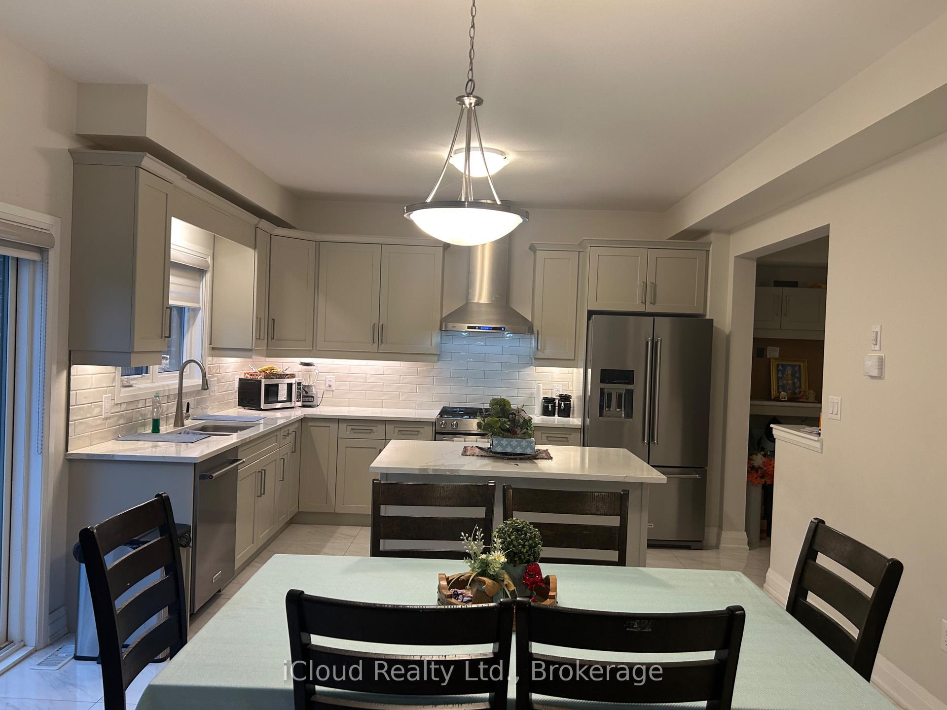 Photo 3 of Unit Upper, 9306 White Oak Avenue, Niagara Falls, Lyons Creek — HOMEH