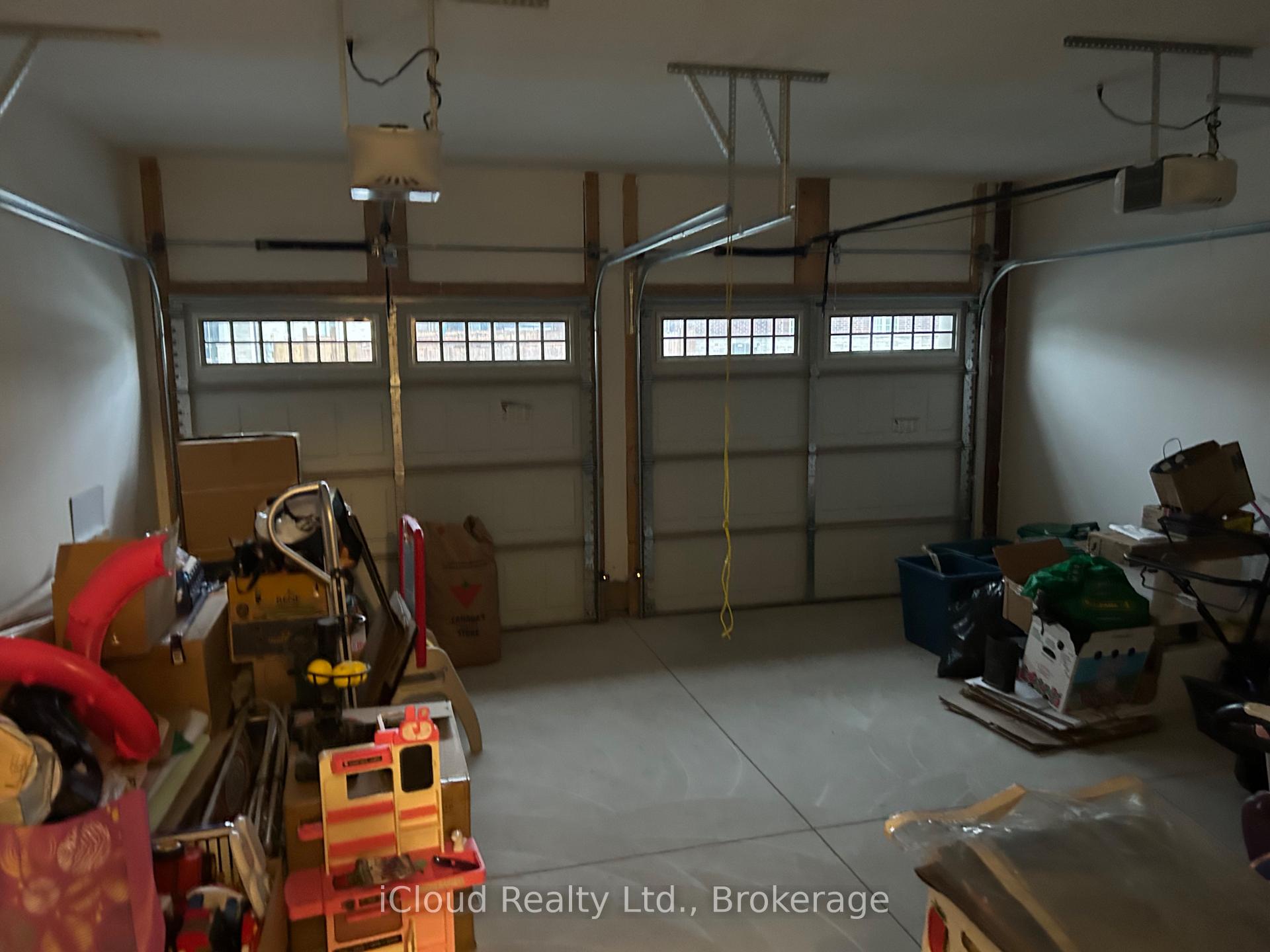 Photo 9 of Unit Upper, 9306 White Oak Avenue, Niagara Falls, Lyons Creek — HOMEH
