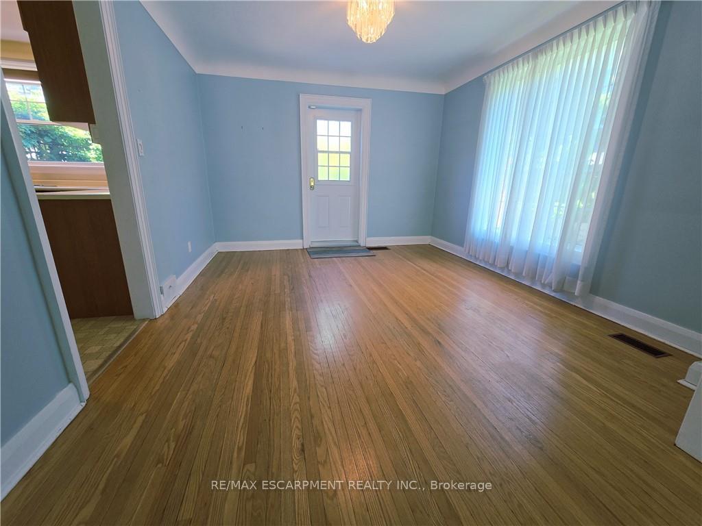 Photo 10 of 2047 James Street, Burlington, Brant — HOMEH