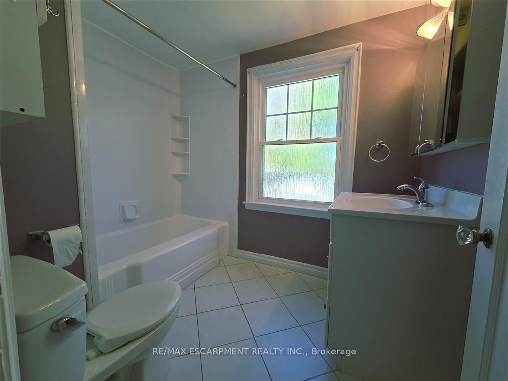 Photo 17 of 2047 James Street, Burlington, Brant — HOMEH