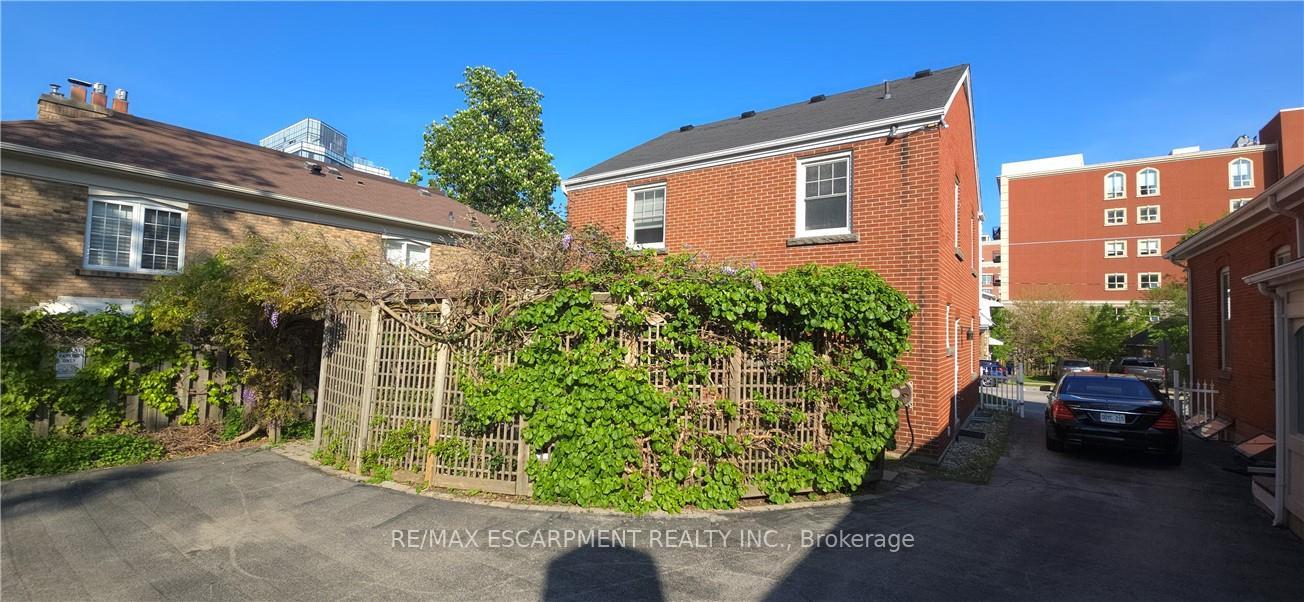 Photo 24 of 2047 James Street, Burlington, Brant — HOMEH