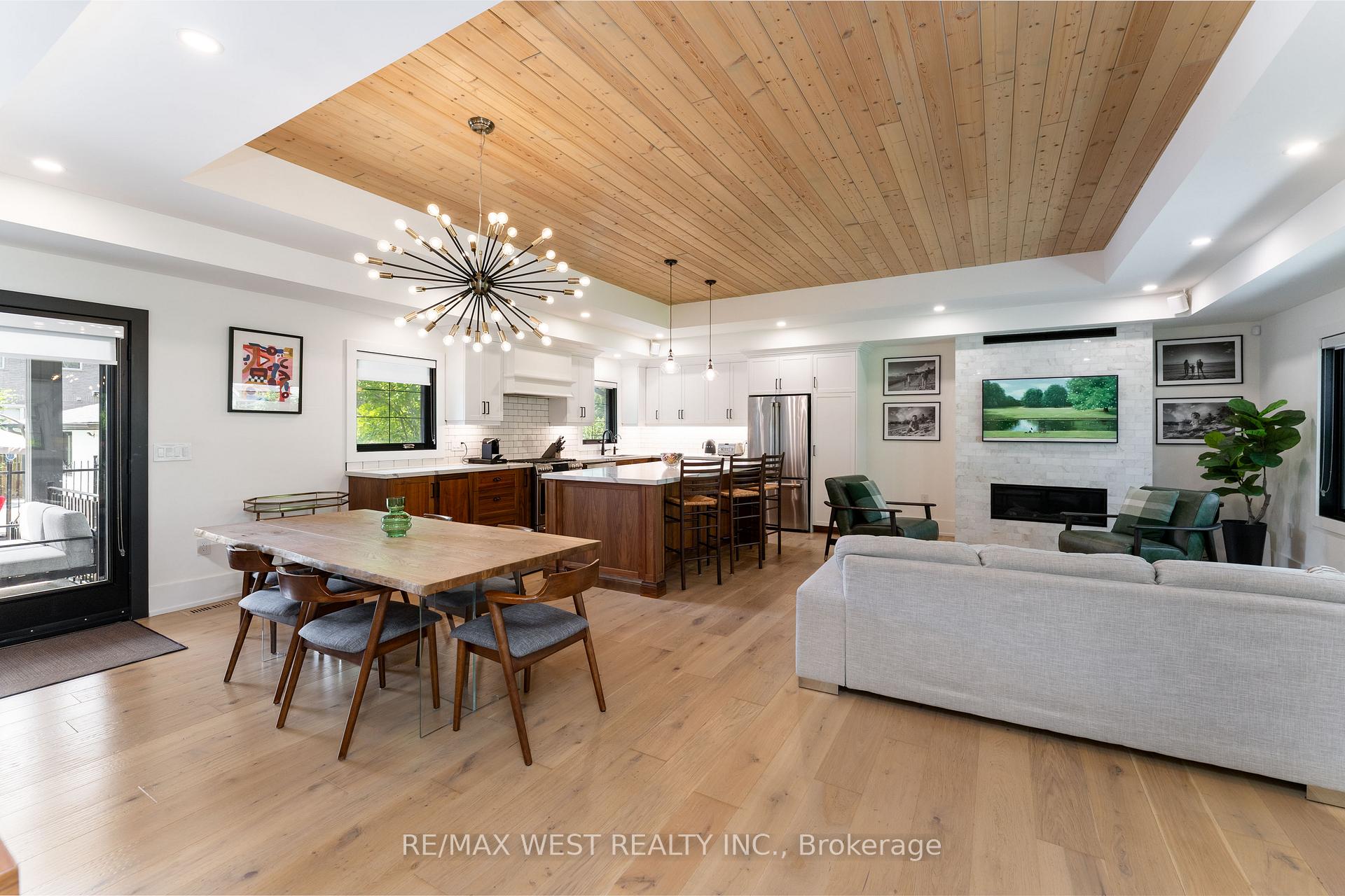 Photo 10 of 92 Warwood Road, Etobicoke, Islington-City Centre West — HOMEH