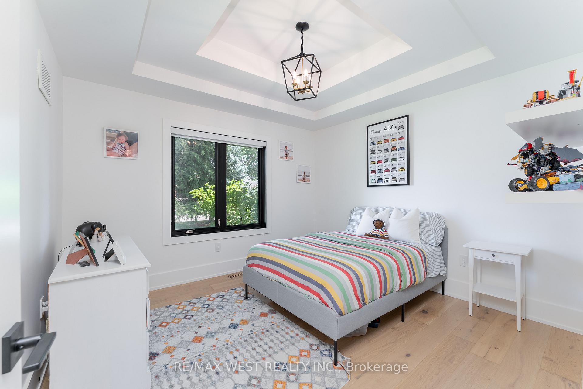 Photo 11 of 92 Warwood Road, Etobicoke, Islington-City Centre West — HOMEH