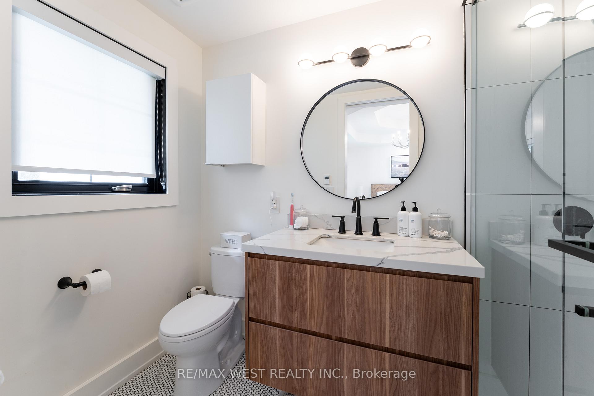 Photo 15 of 92 Warwood Road, Etobicoke, Islington-City Centre West — HOMEH