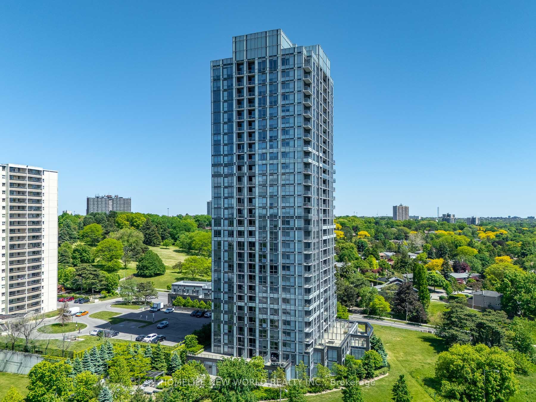Photo 1 of Unit 809, 18 Graydon Hall Drive, North York, Parkwoods-Donalda — HOMEH