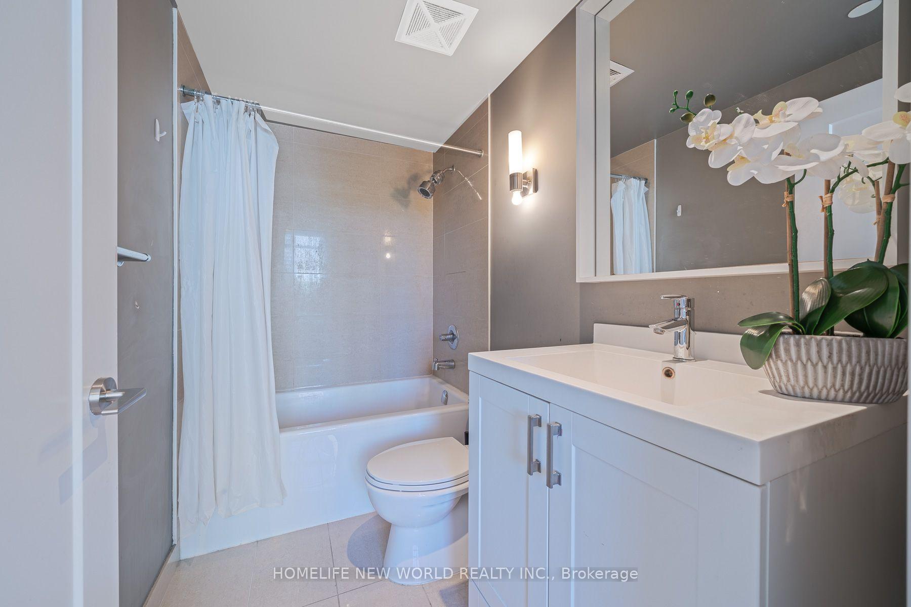 Photo 17 of Unit 809, 18 Graydon Hall Drive, North York, Parkwoods-Donalda — HOMEH