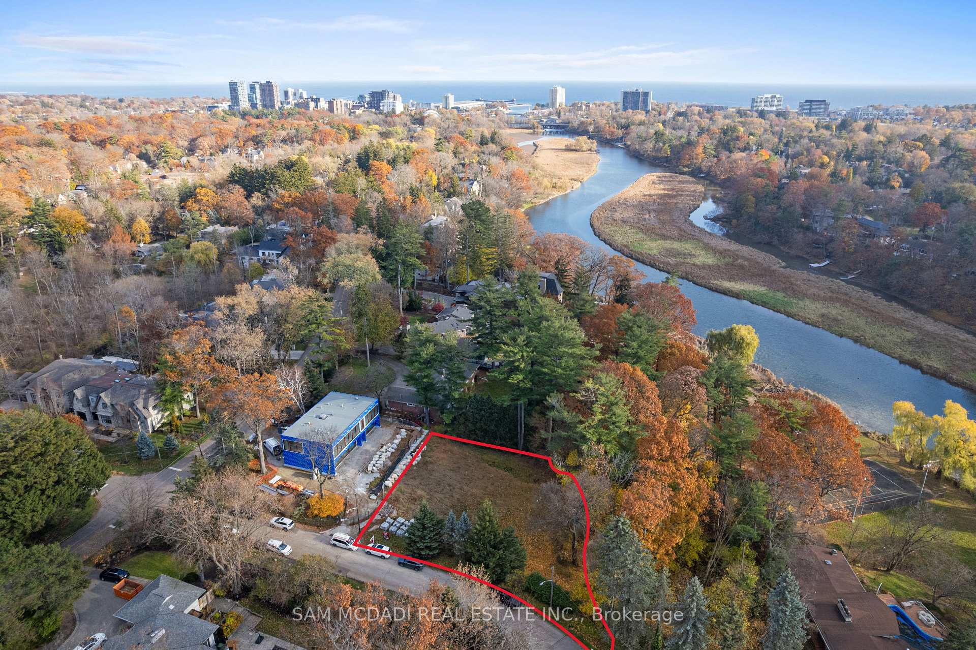Photo 1 of 1470 Pinetree Crescent, Mississauga, Mineola — HOMEH