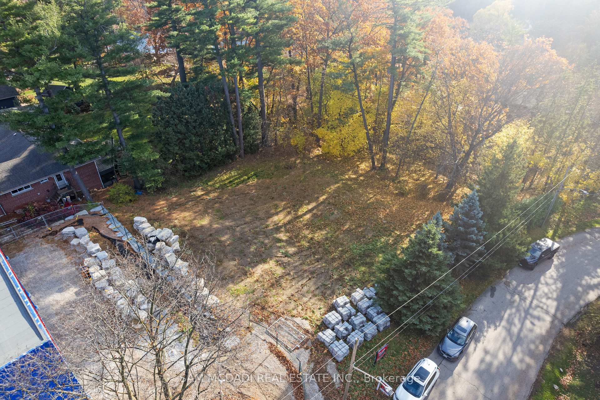 Photo 14 of 1470 Pinetree Crescent, Mississauga, Mineola — HOMEH