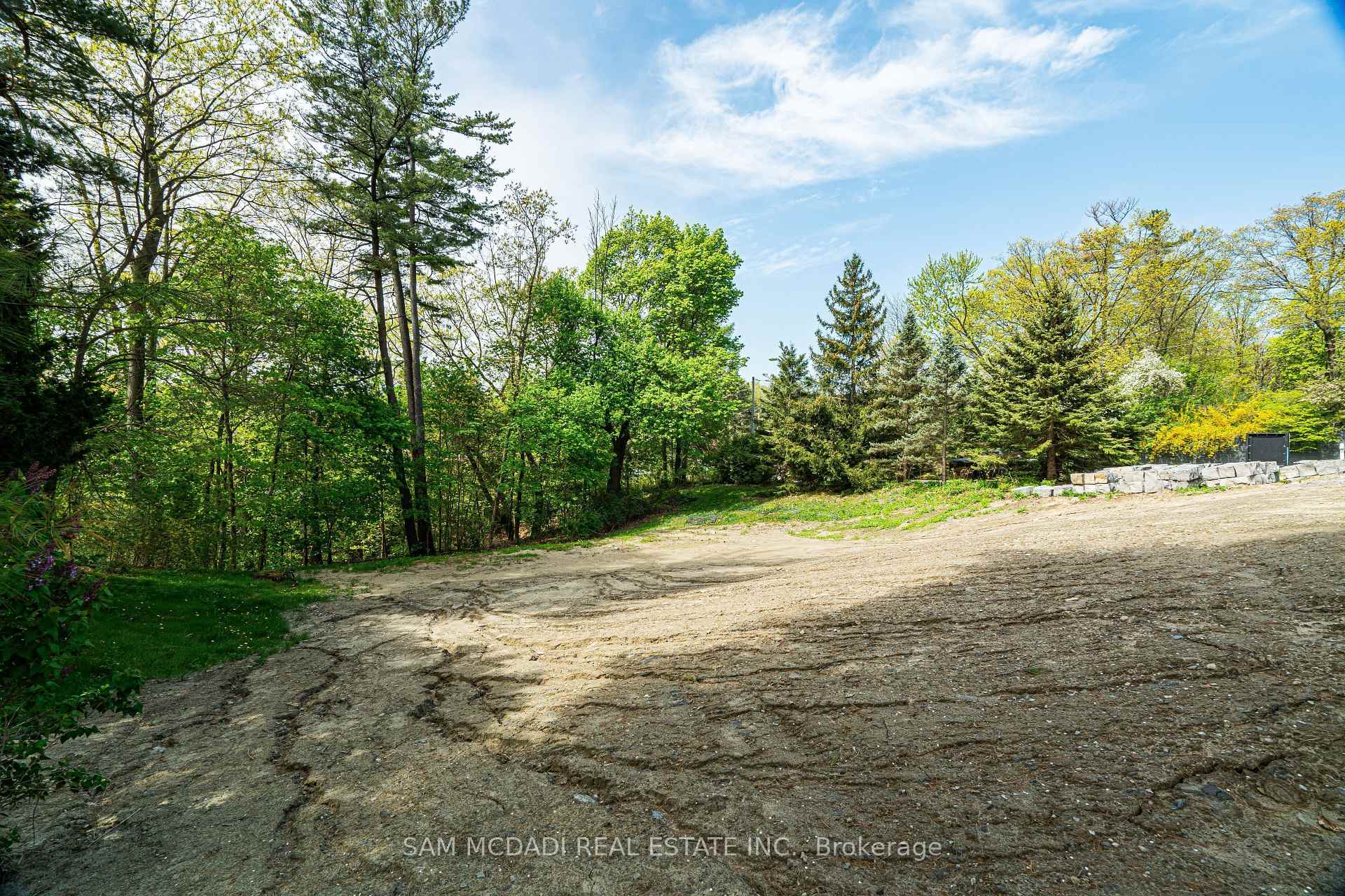Photo 44 of 1470 Pinetree Crescent, Mississauga, Mineola — HOMEH