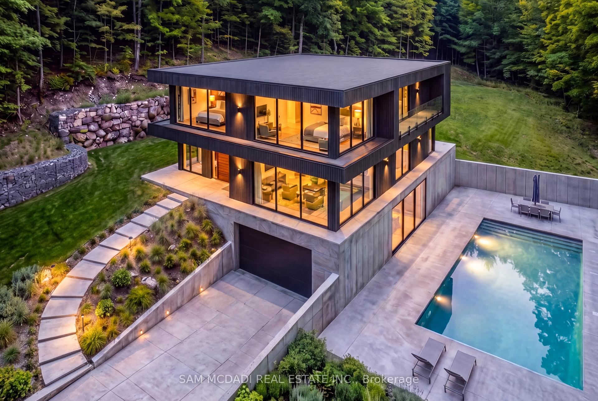 Photo 31 of 1470 Pinetree Crescent, Mississauga, Mineola — HOMEH