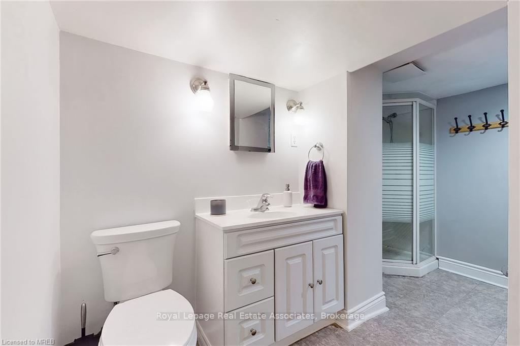 Photo 21 of Unit Basement, 925 Kingsway Drive, Burlington, LaSalle — HOMEH