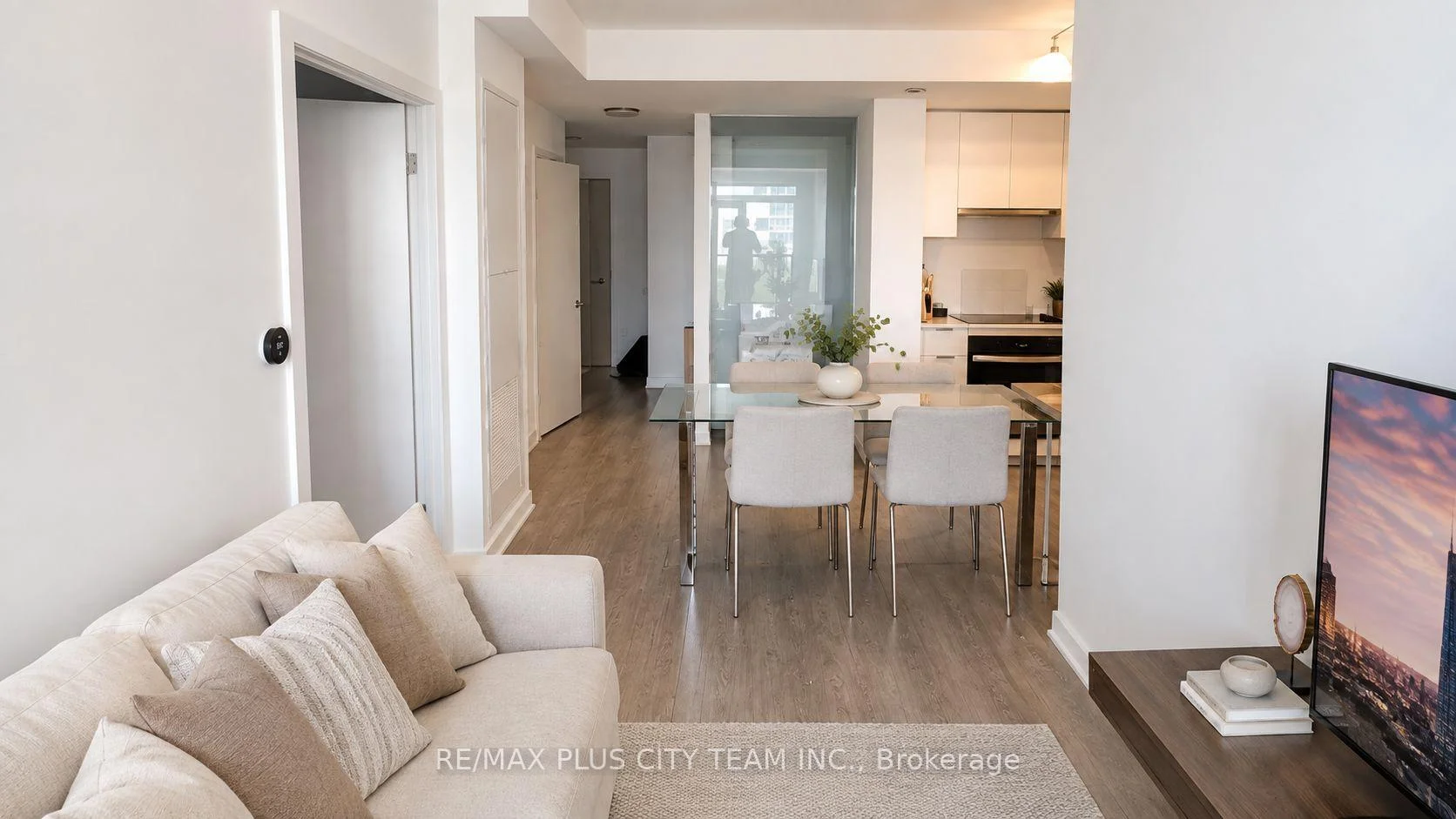 Photo 21 of Unit 302, 1007 The Queensway, Etobicoke, Islington-City Centre West — HOMEH