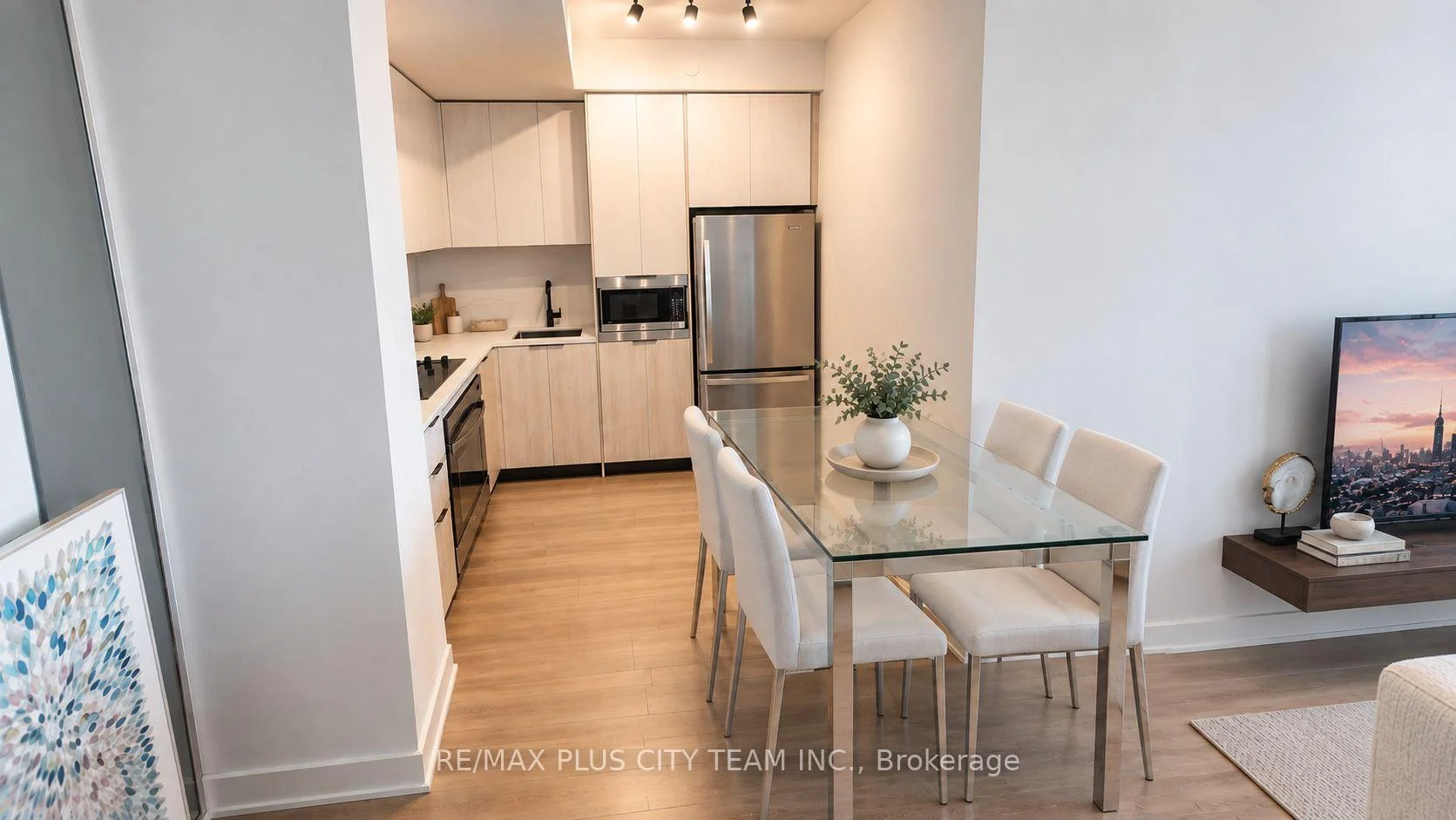 Photo 23 of Unit 302, 1007 The Queensway, Etobicoke, Islington-City Centre West — HOMEH