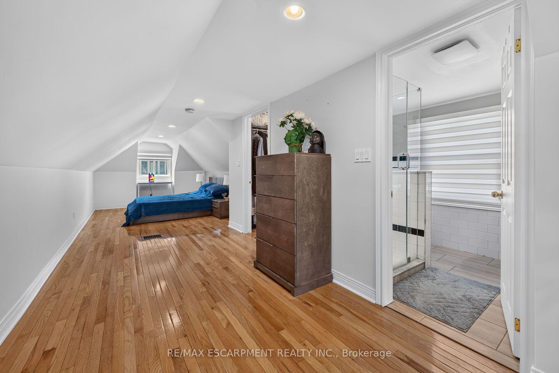 Photo 30 of 163 Hess Street S, Hamilton, Durand — HOMEH