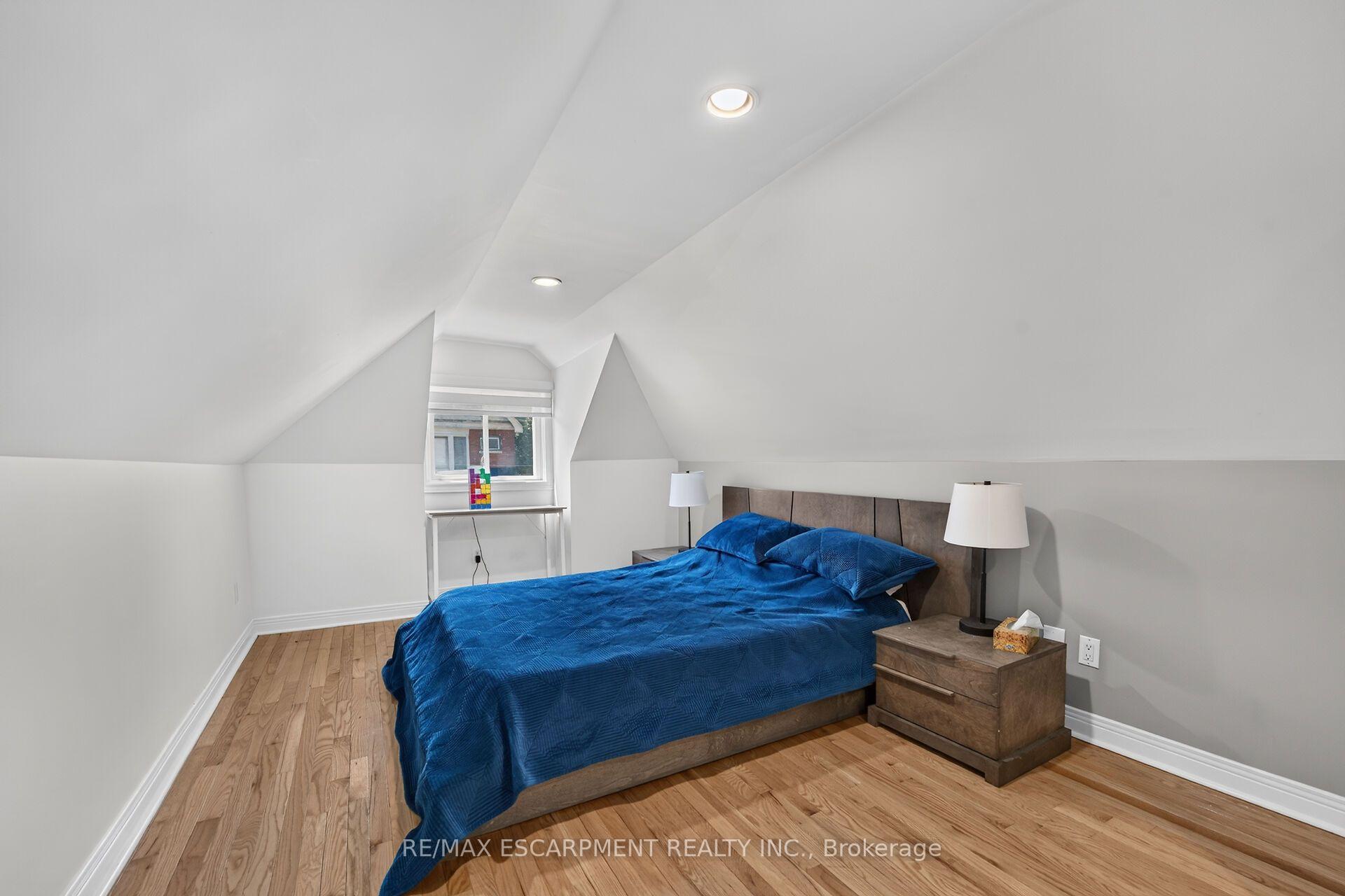 Photo 31 of 163 Hess Street S, Hamilton, Durand — HOMEH