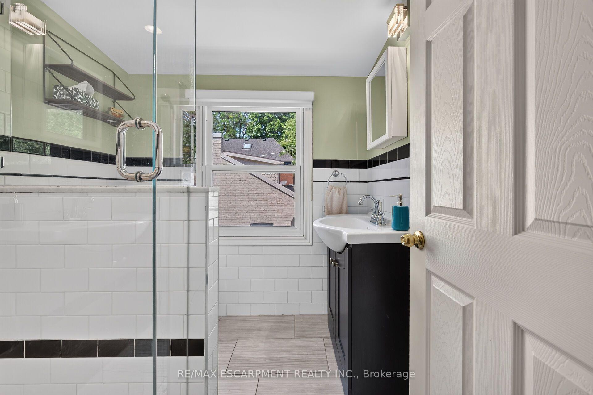 Photo 35 of 163 Hess Street S, Hamilton, Durand — HOMEH