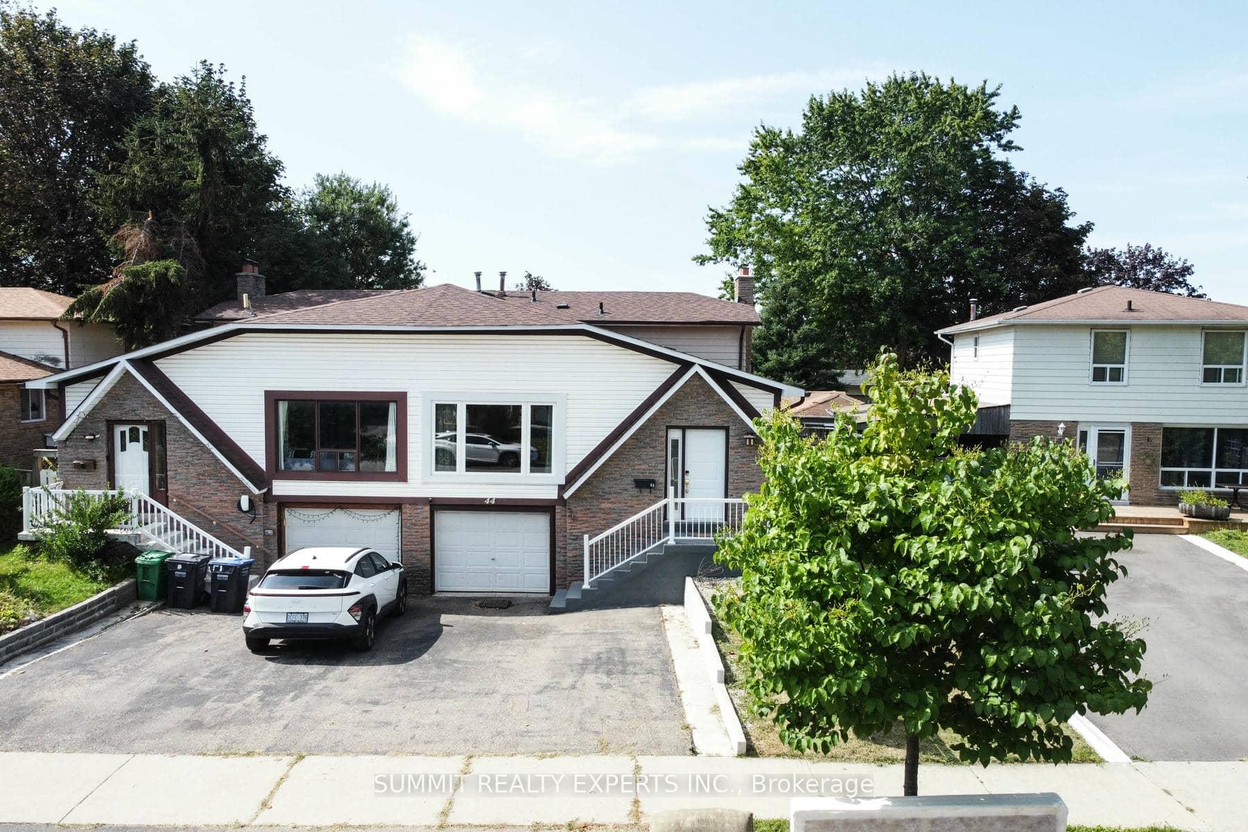 Photo 1 of 44 Nancy Mccredie Drive, Brampton, Brampton West — HOMEH